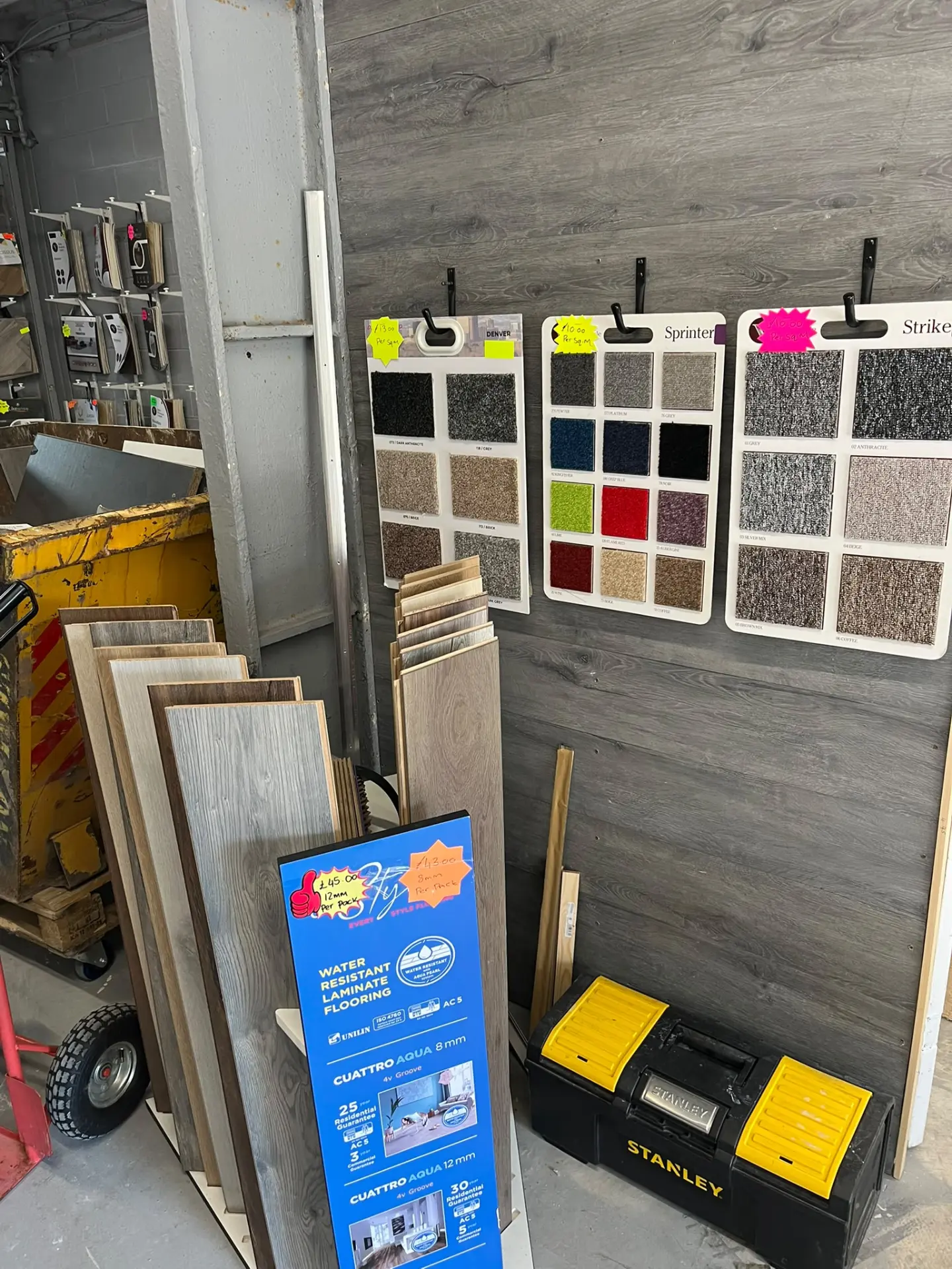 Carpet colours and water-resistant laminate samples