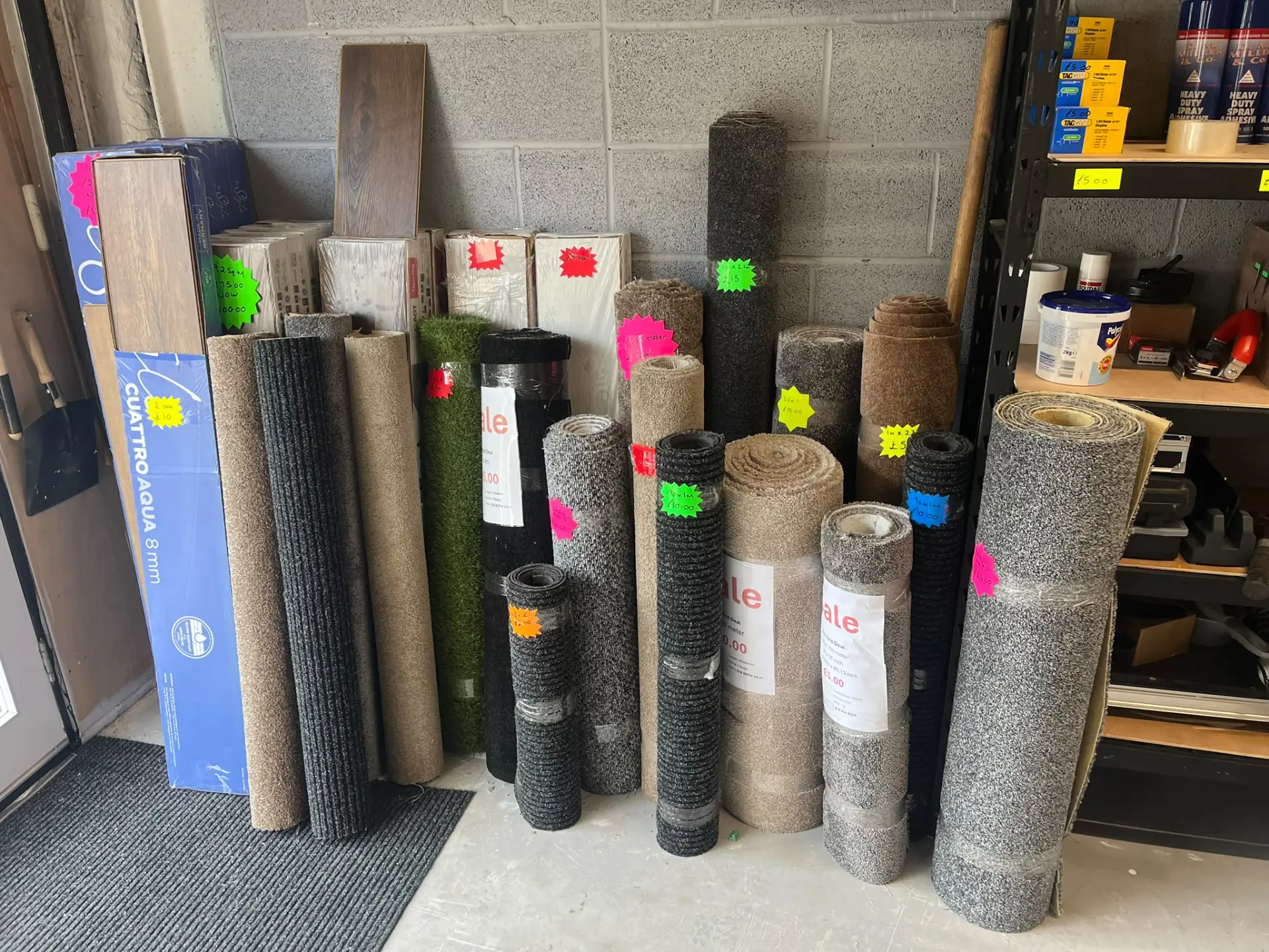 A wide choice of carpet roll ends at showroom prices